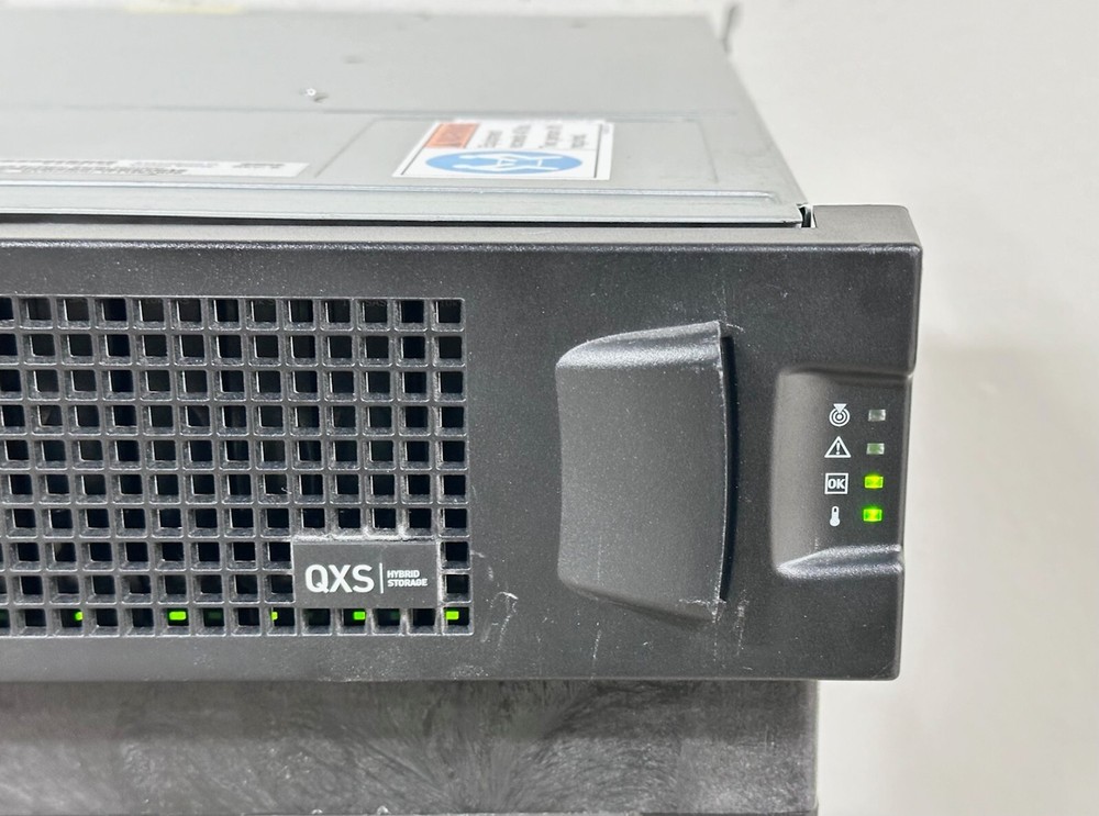 Quantum QXS 24-bay SAS disk array w/ Dual 3-07366-01 Modules