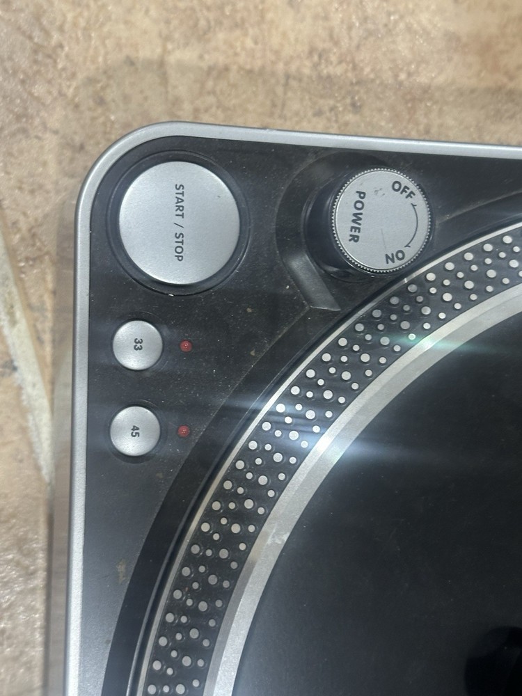 Stanton T.62 M2 Direct-Drive Turntable