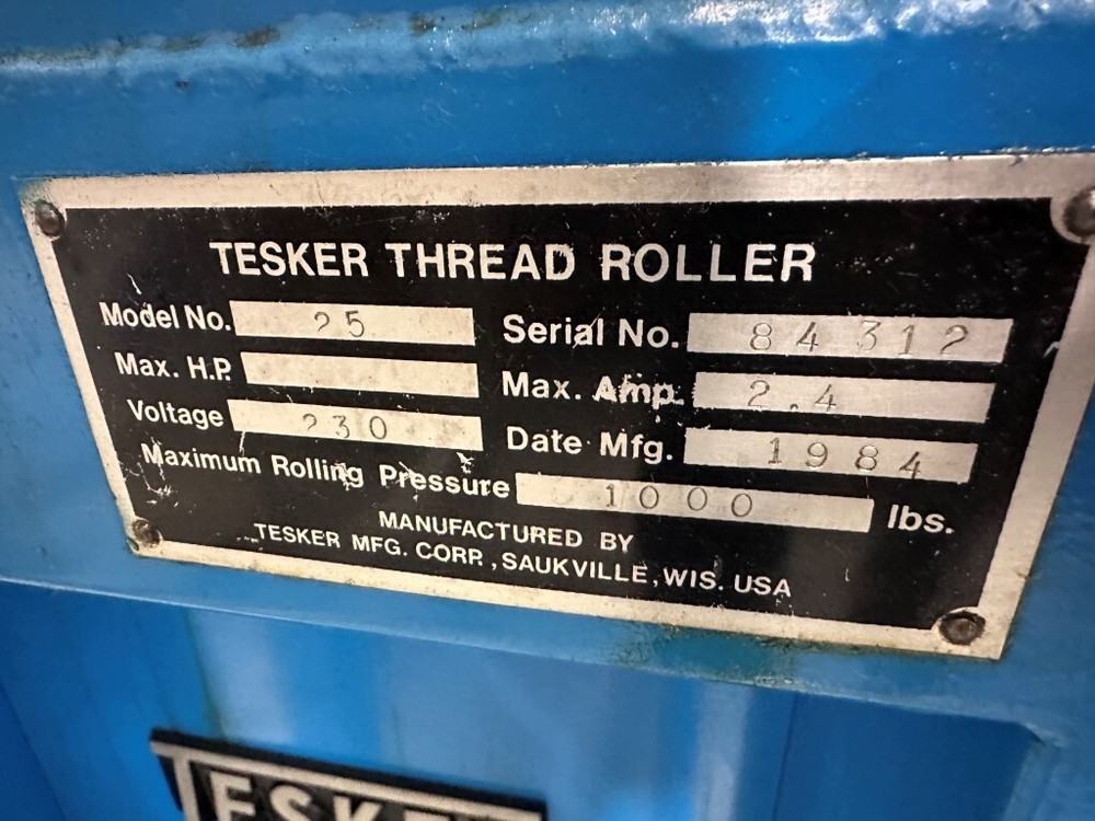 TESKER #25 THREAD ROLLER