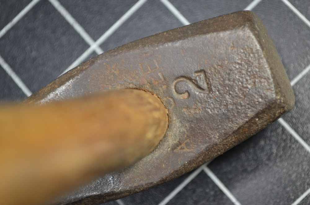 ATHA - 2# - HAND DRILLING HAMMER