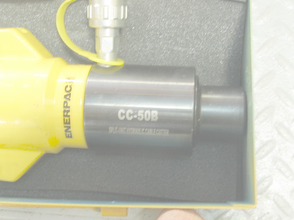 Split-Unit HD Hydraulic Cable Cutter (ENERPAC #CC-50B)w/case
