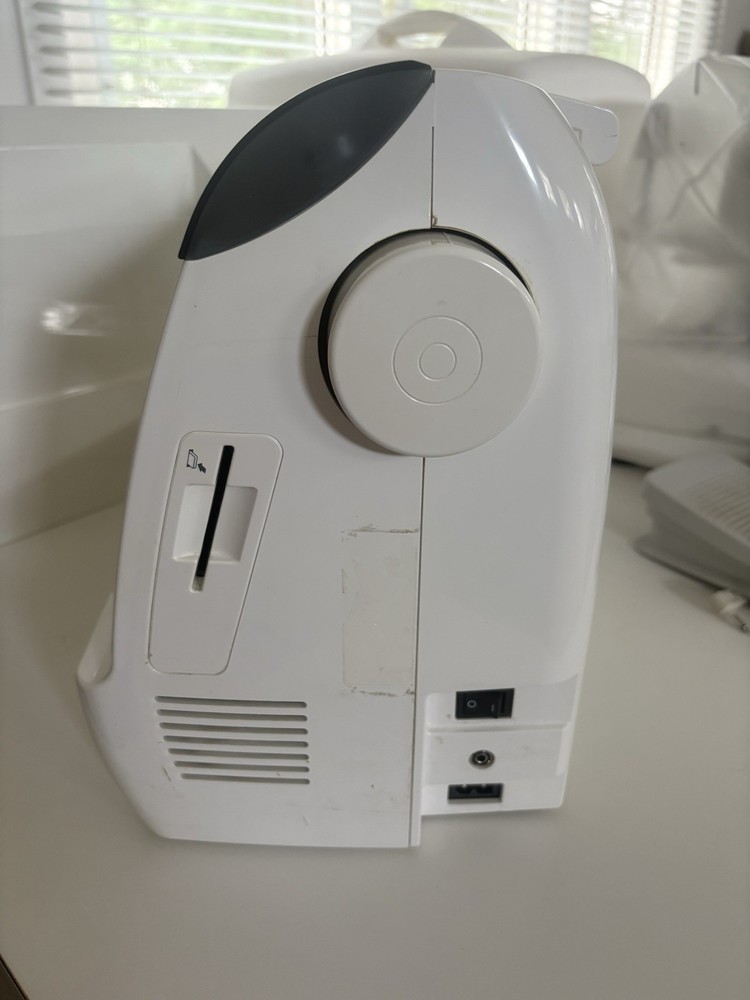 Babylock Ellure BLR Sewing Machine