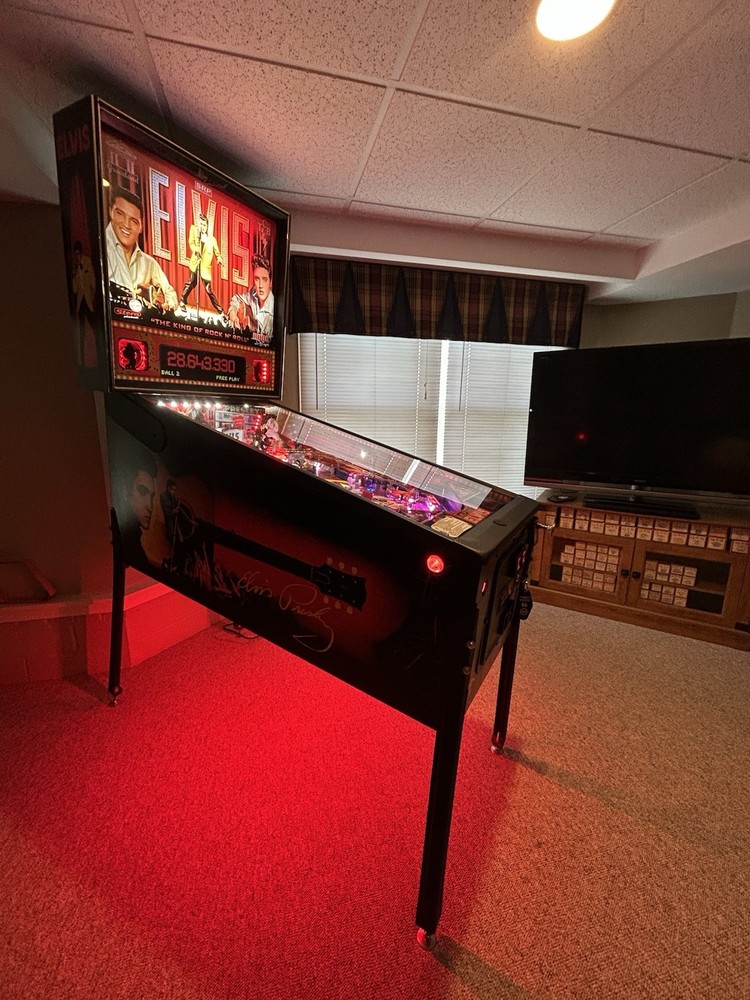 Elvis Pinball Machine by Stern