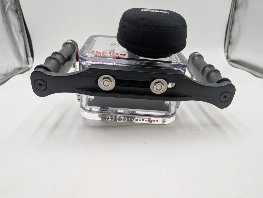 Ikelite Underwater Camera Housing 21263