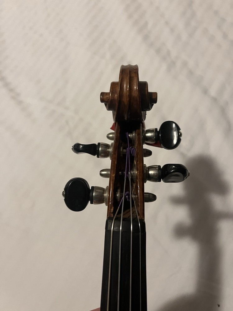 Authentic Edward B. Moss Fiddle No.32