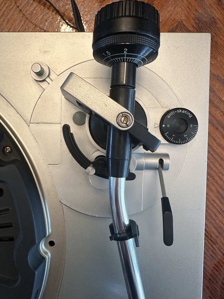 Technics SL-Q2 Semi-Automatic Quartz Direct Drive Turntable Serviced