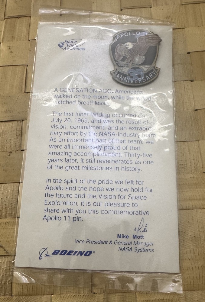 Apollo 11 35 Year Anniversary Commemorative Pin