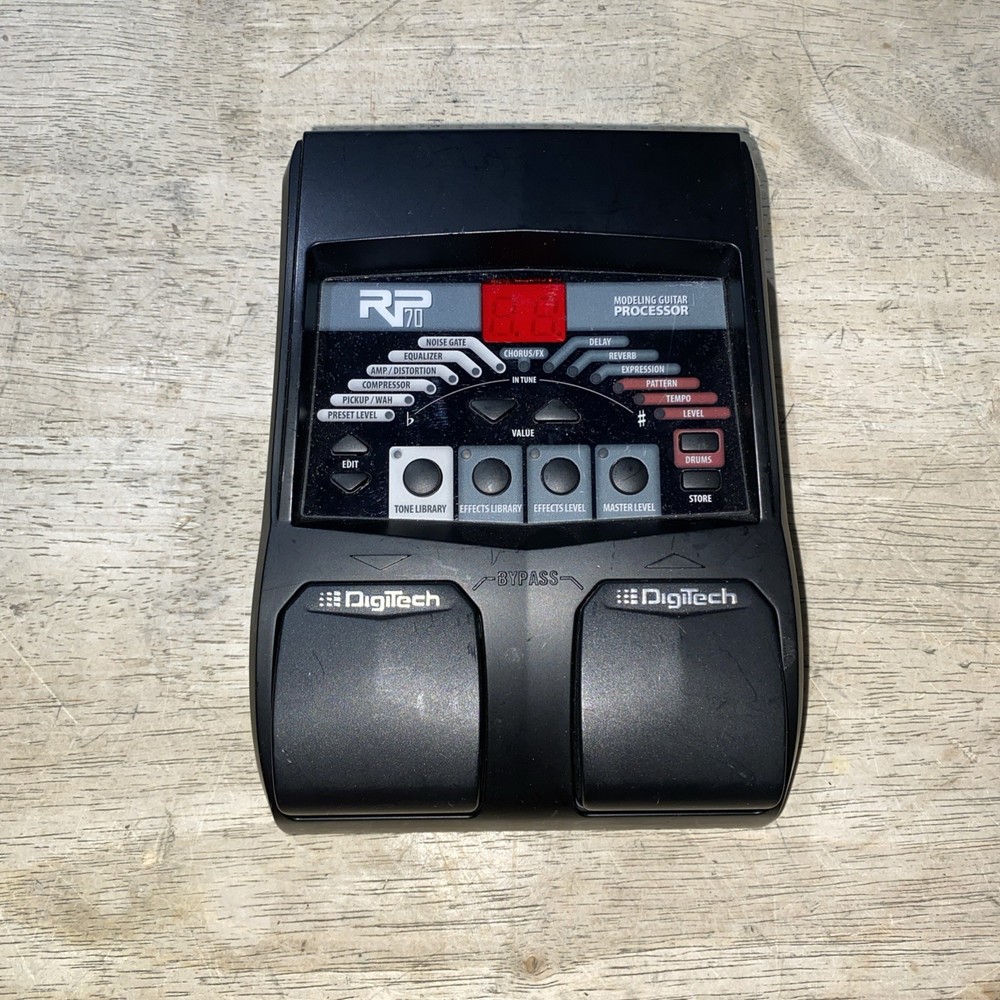 Digitech RP-70 Multi Effects Pedal Processor
