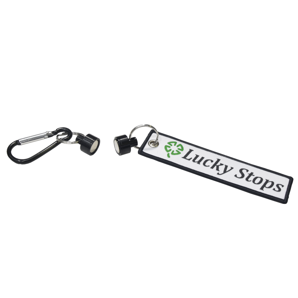 Arrow Puller with magnetic quick release & carabiner