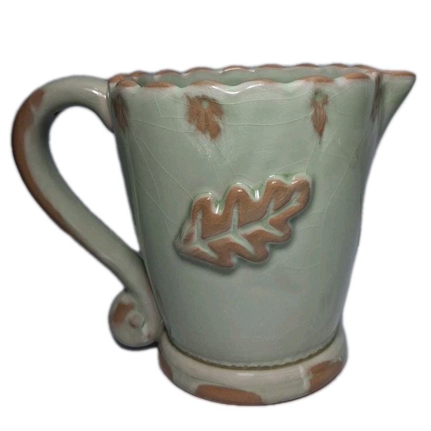 Tic Tic Terracotta Pottery Leaf Decor Pitcher