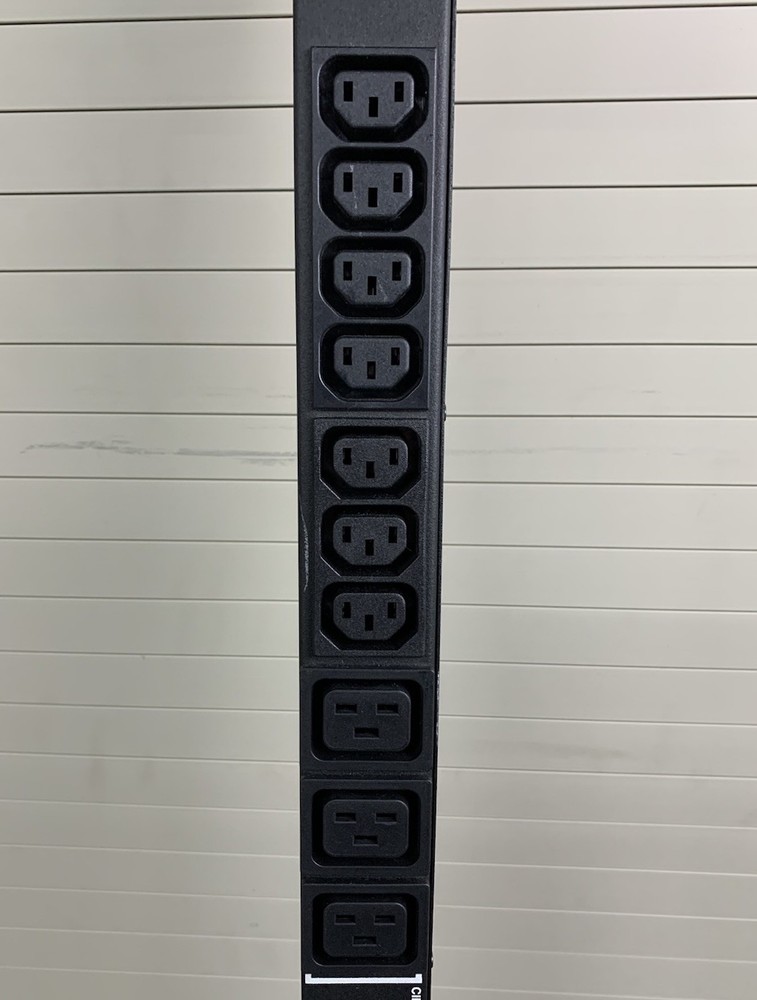 WrightLine 17110005 30-Plug Power Distribution Unit