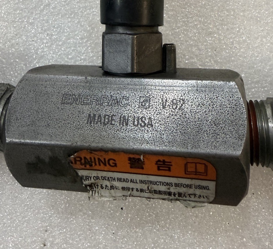 ENERPAC V-82 HYDRAULIC NEEDLE VALVE