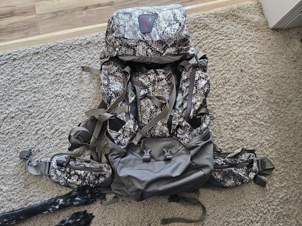 Badlands Sacrifice LS Backpack