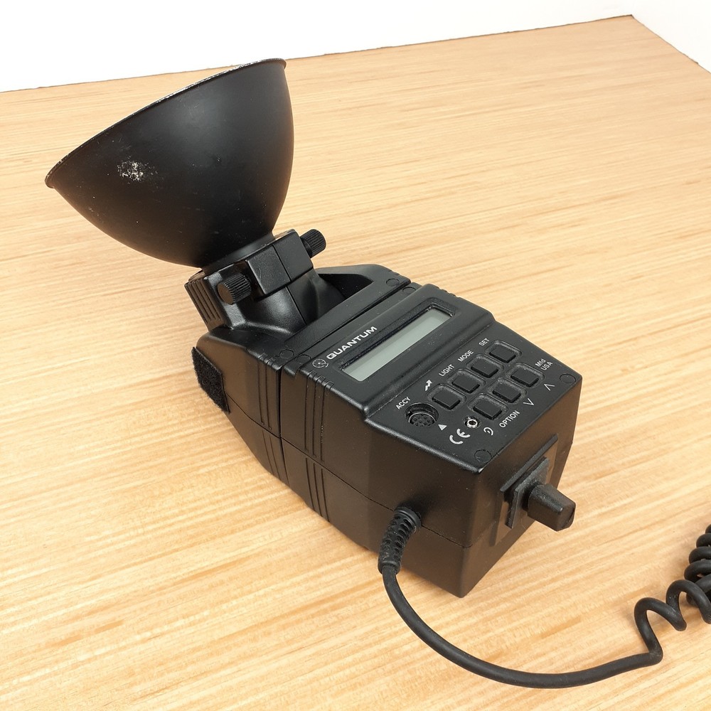 Quantum Instruments Qflash Model T3D-R Flash UNTESTED No Bulb