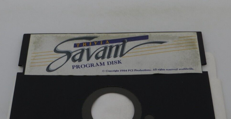 1984 TRIVIA SAVANT 5.25 Floppy Disks computer game program & questions
