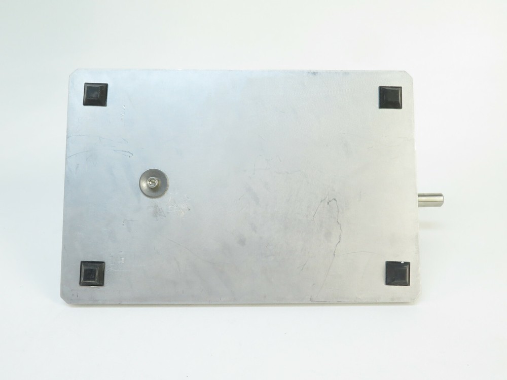 Plate with Top Mounted Swivel and Arm