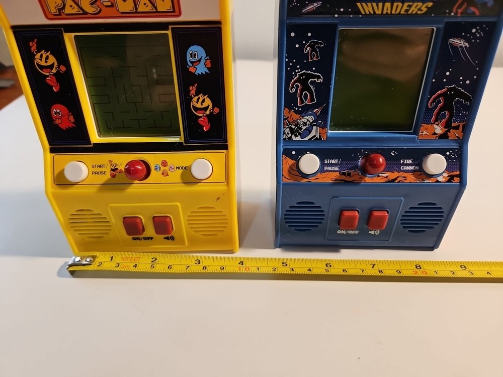 Pac-Man and Space Invaders Handheld Retro Mini Arcade Machines Tested BUNDLE