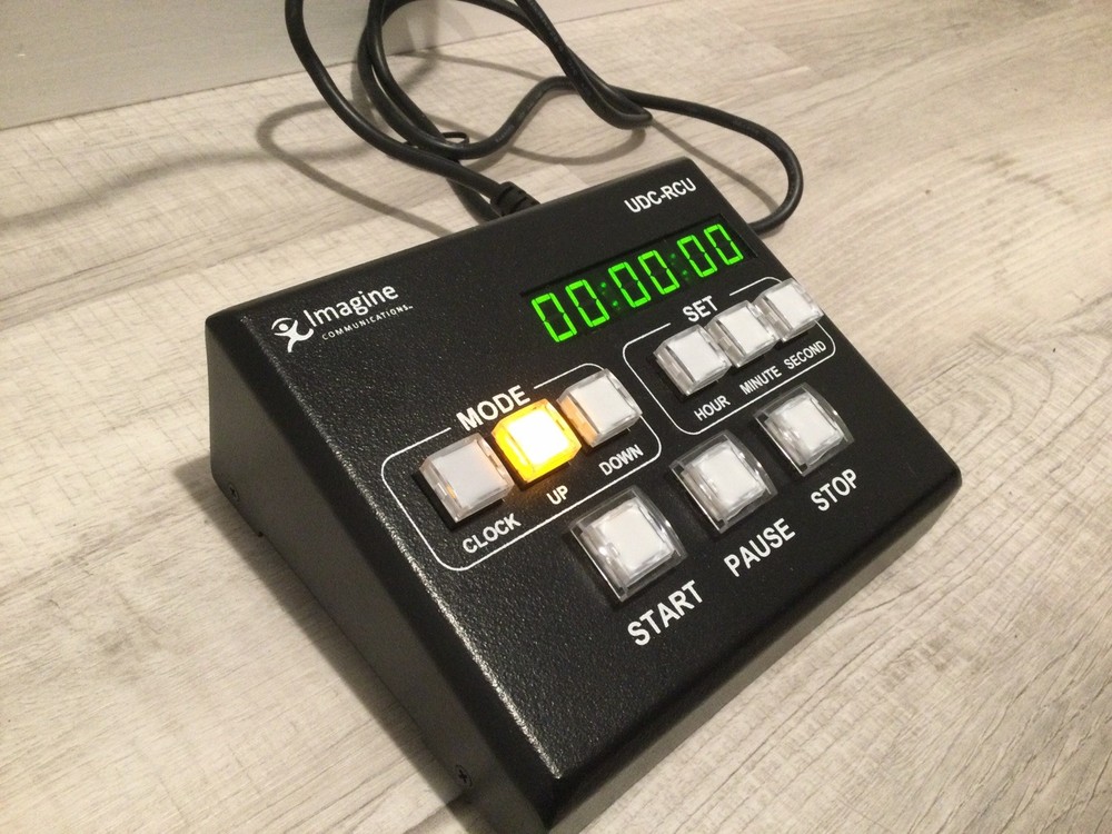 Imagine Communications UDC-RCU Remote Control Unit, Powers On