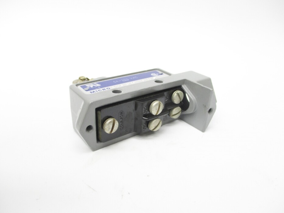 MICRO SWITCH BZE6-3YQ9 (GREY) (AS PICTURED) NSMP