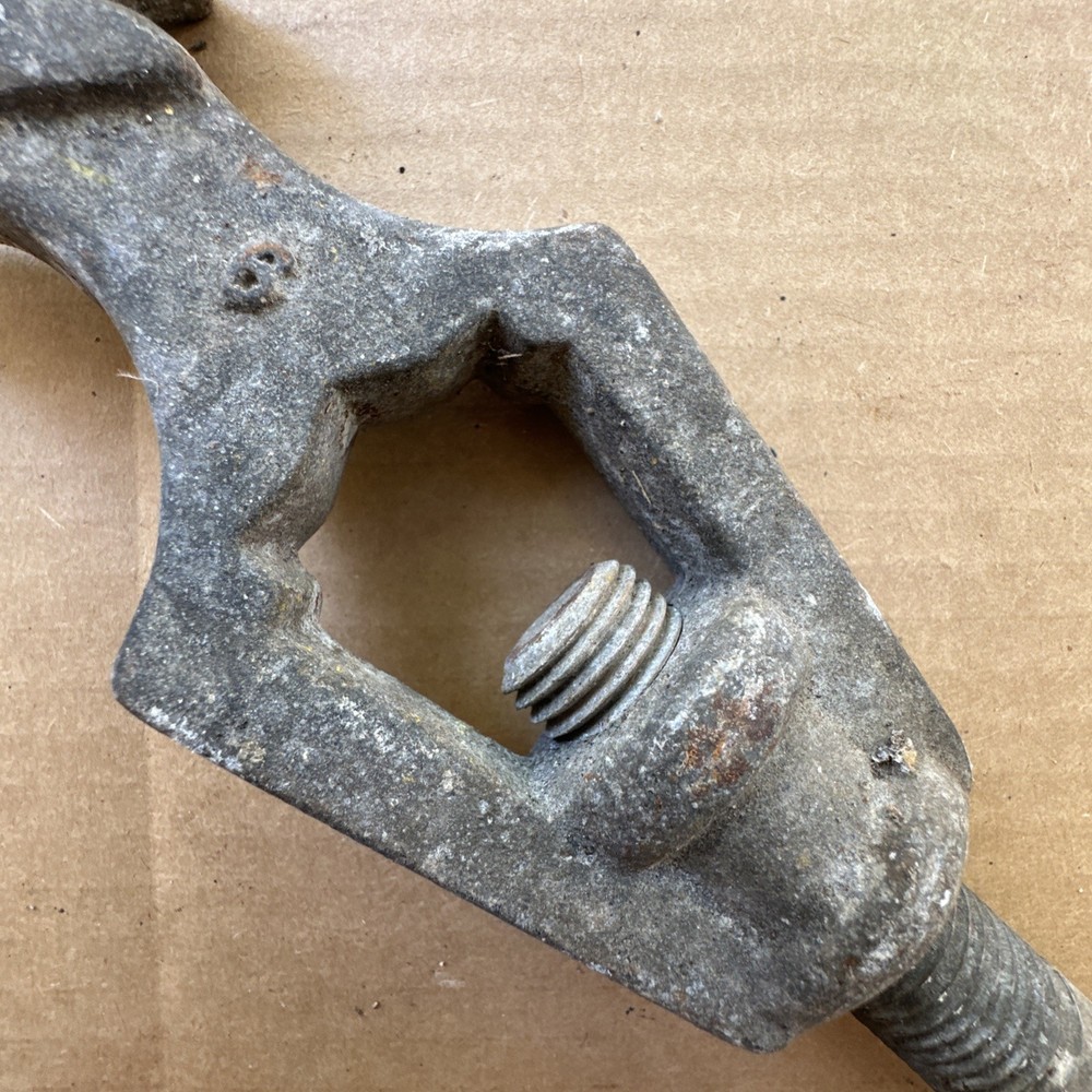 Trumbull Fire Hydrant Wrench Tool Knurled Handle Tool Vintage
