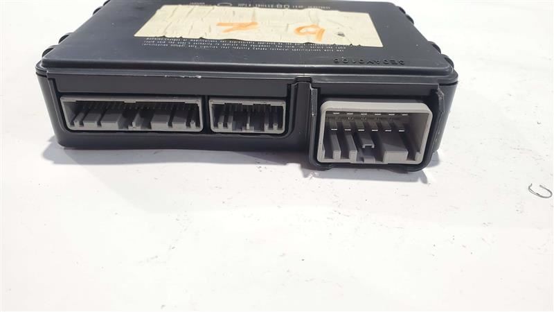 Keyless Control Module PN HPLA-19H440-BD OEM 2017 Range Rover
