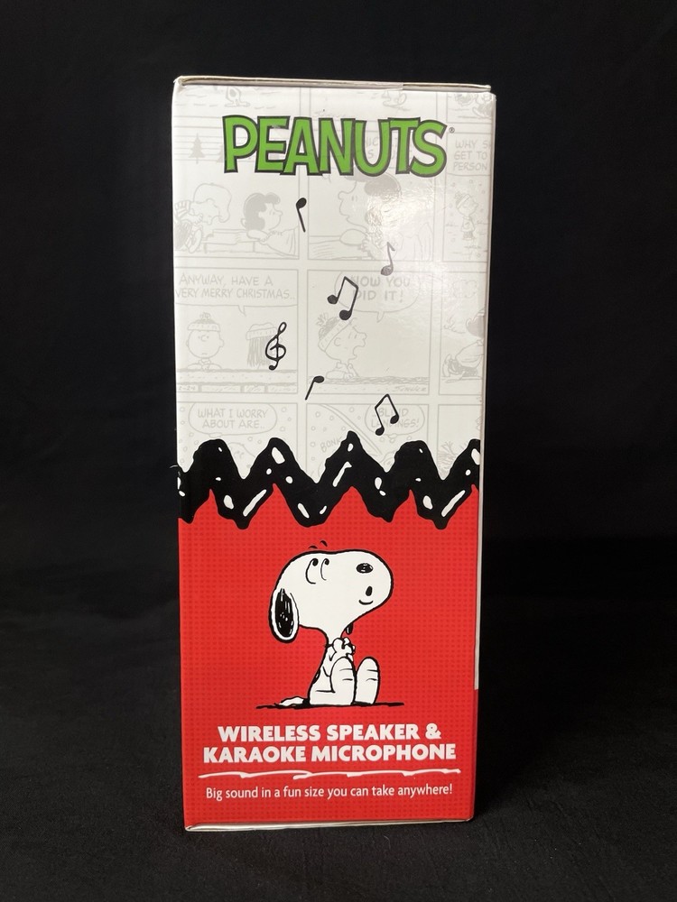 Peanuts Snoopy Wireless Bluetooth Speaker & Karaoke Microphone Set