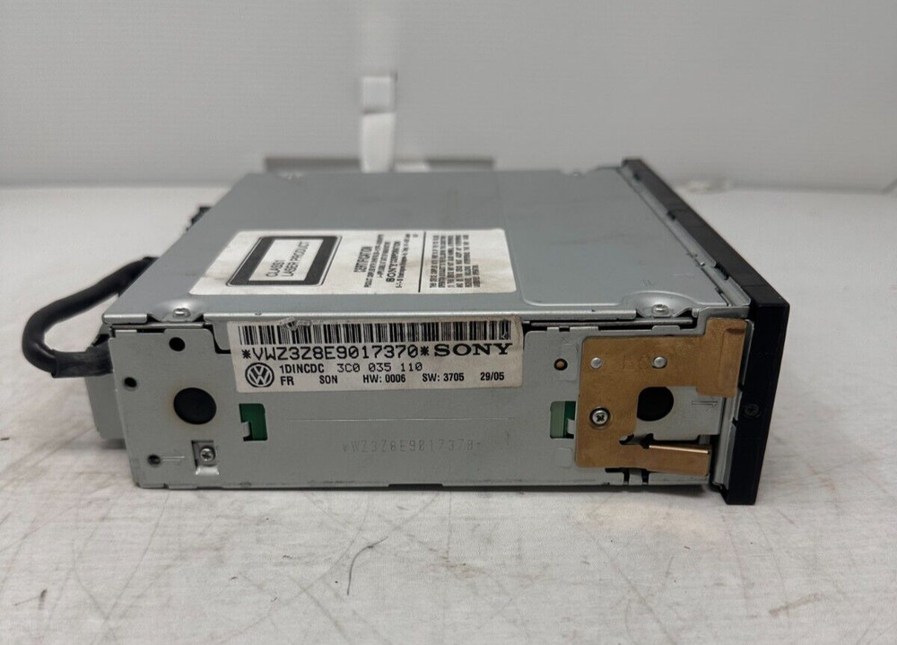 VOLKSWAGEN SONY 6 DISK CD CHANGER 3C0035110