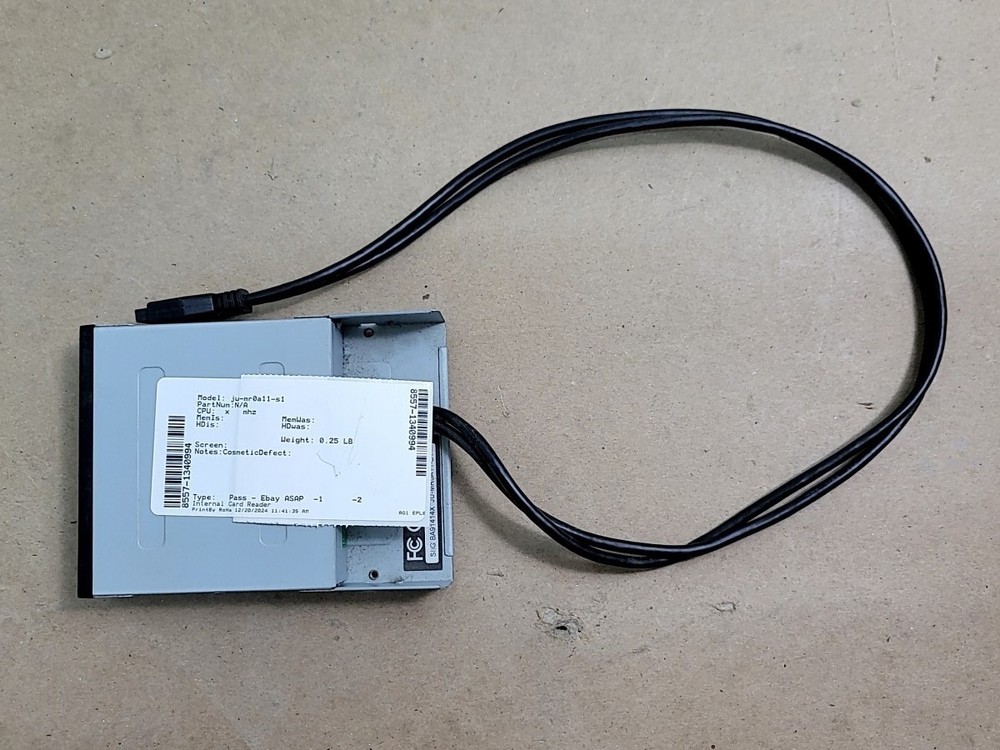 SIIG ju-mr0a11-s1 Internal Bay Multi-Card Reader