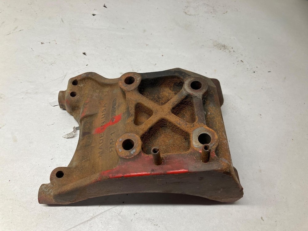 Cummins ISB6.7 Engine Mount - Used | P/N 4997137