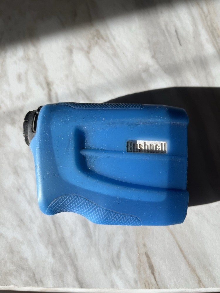 Bushnell Tour V4 Rangefinder