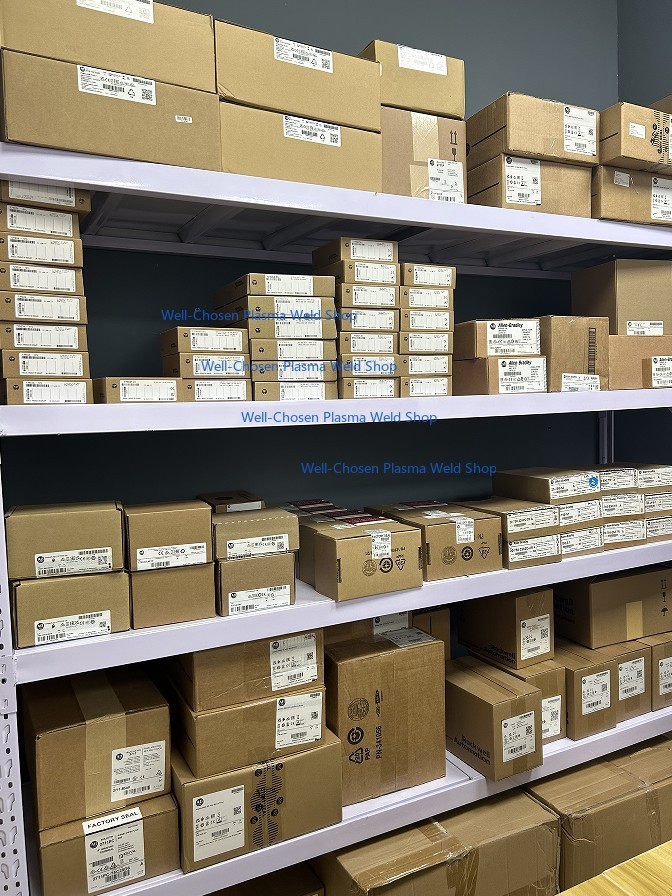 Allen-Bradley 5069-OW16 Compact 5000 Relay Output Module