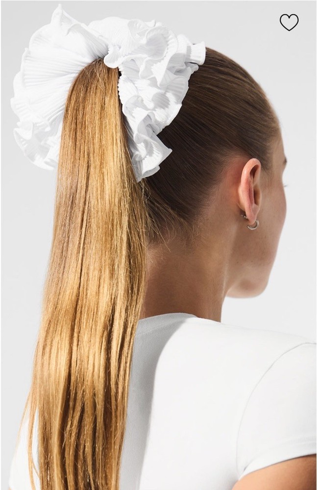 Alo Yoga Micro Plisse Oversize Scrunchie White