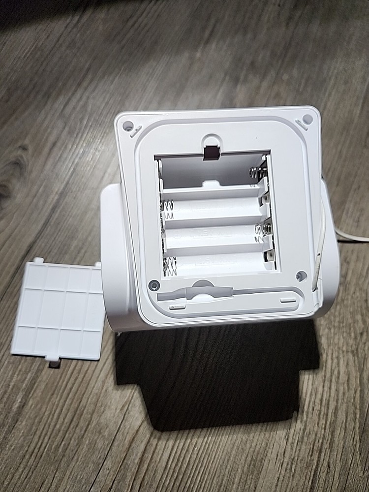 Mini Speaker Genuis SAKAR # 0790615 WHITE