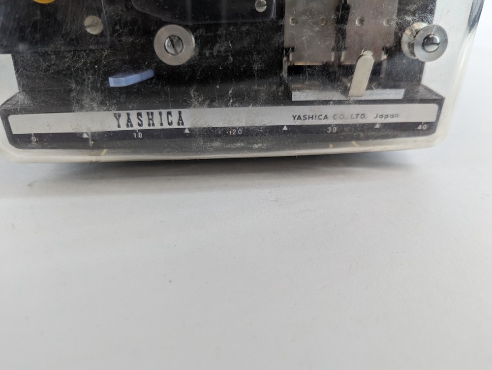 YASHICA 8P Vintage Projector
