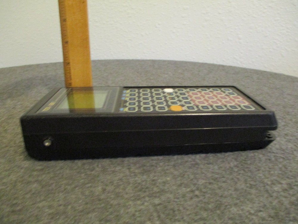 VINTAGE TDS-500 SURVEYING FIELD COMPUTER TRIPOD DATA SYSTEMS-POWERS UP/UNTESTED