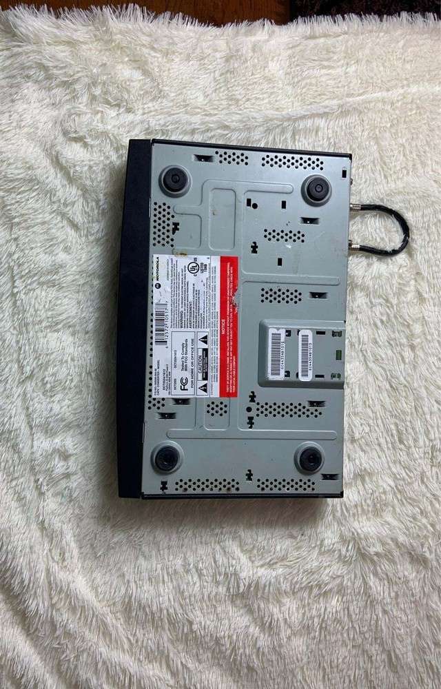Comcast Motorola DCT2524 -M Dobly