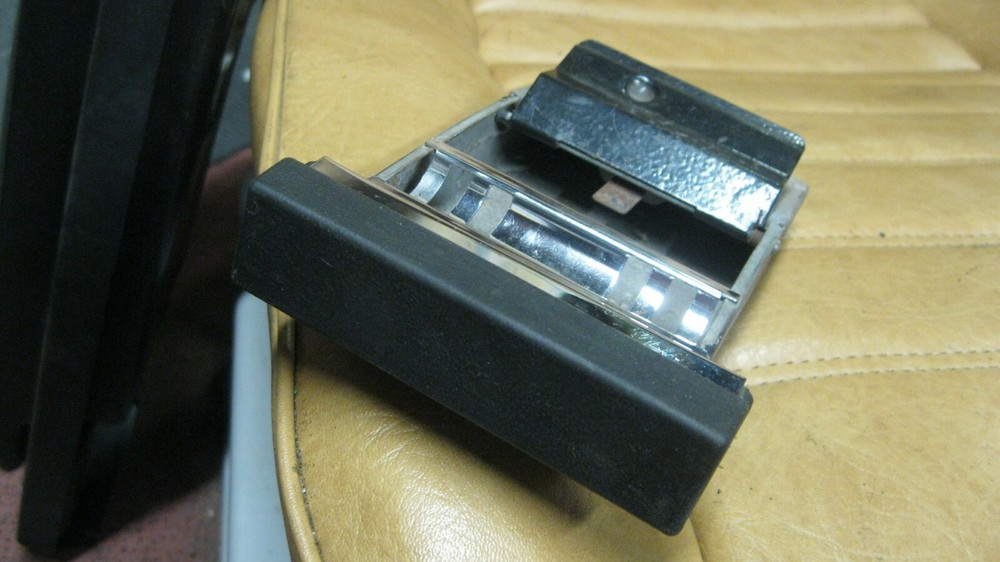 Porsche 914 ashtray 70  76