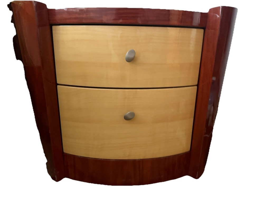 Nightstand for King Bed 2 Available in good condition