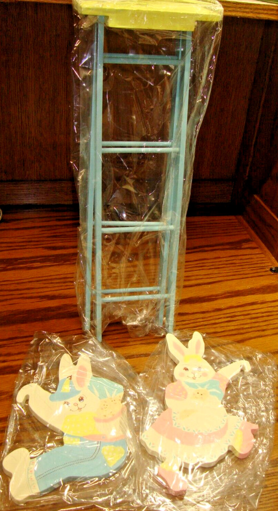 New Decor & More Easter Ladder Mr & Mrs Easter Bunny~In Sealed Plastic~Decor 817